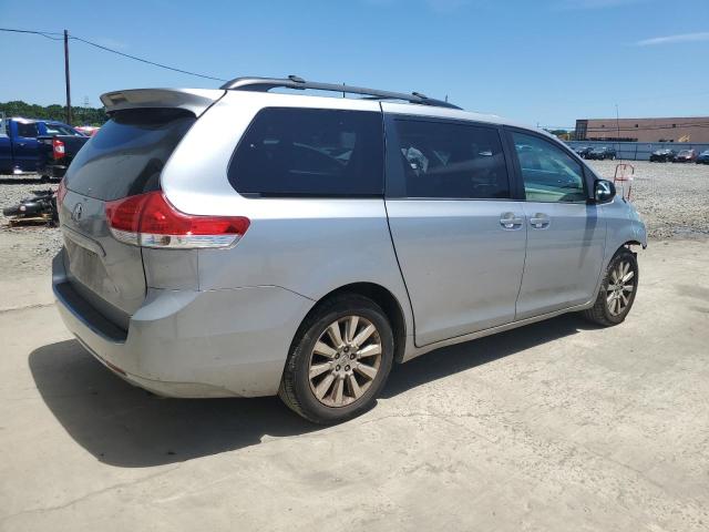 Photo 2 VIN: 5TDDK3DCXES071471 - TOYOTA SIENNA XLE 