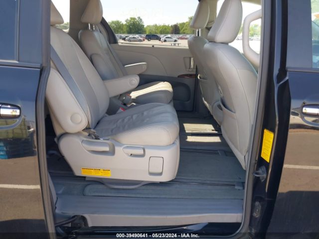 Photo 7 VIN: 5TDDK3DCXES074192 - TOYOTA SIENNA 