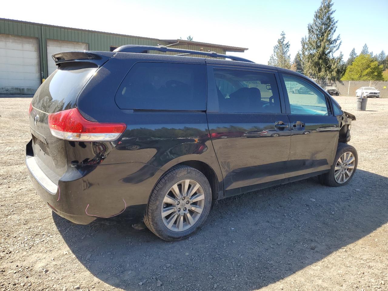 Photo 2 VIN: 5TDDK3DCXES078355 - TOYOTA SIENNA 