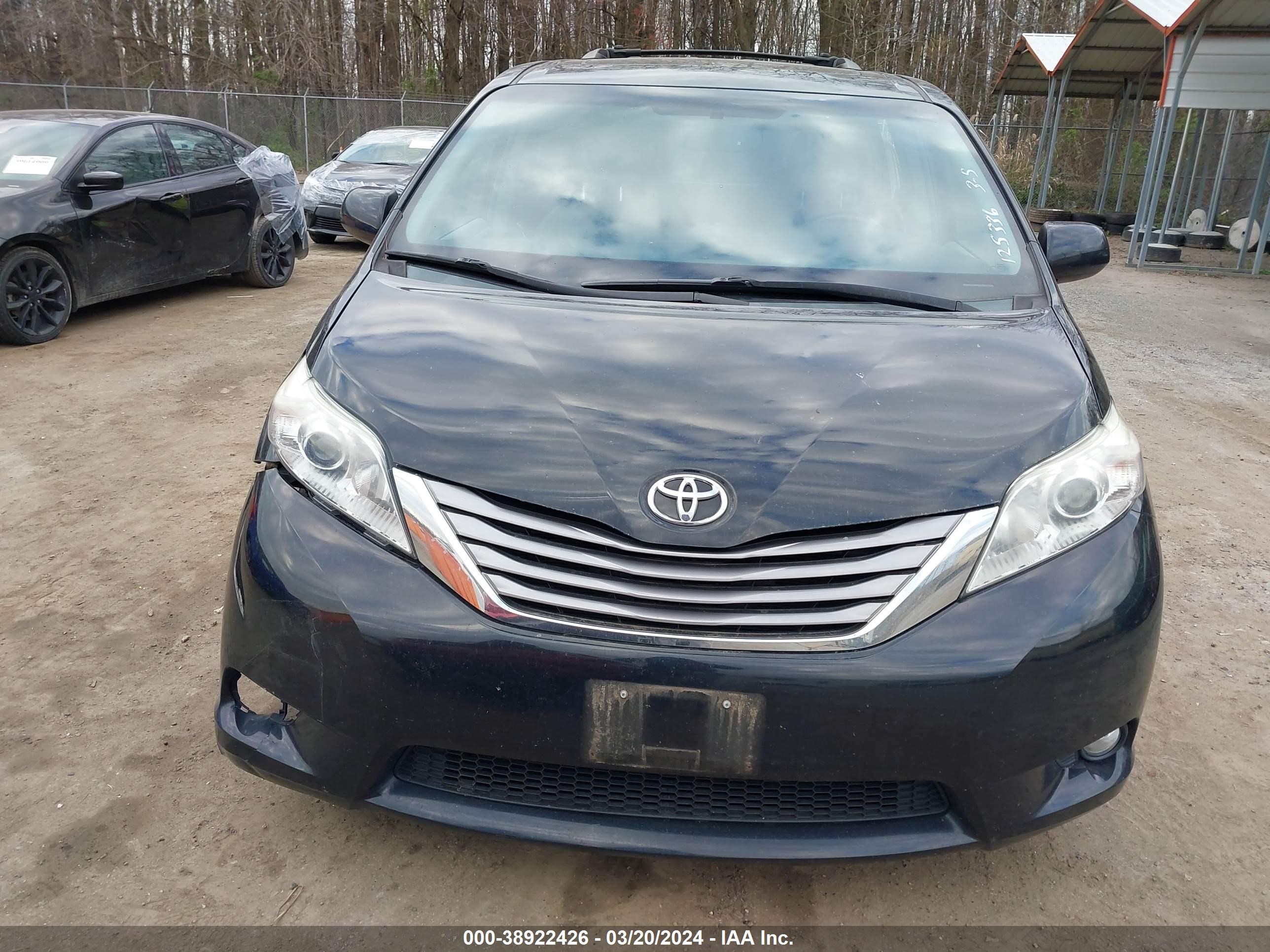 Photo 10 VIN: 5TDDK3DCXFS125336 - TOYOTA SIENNA 