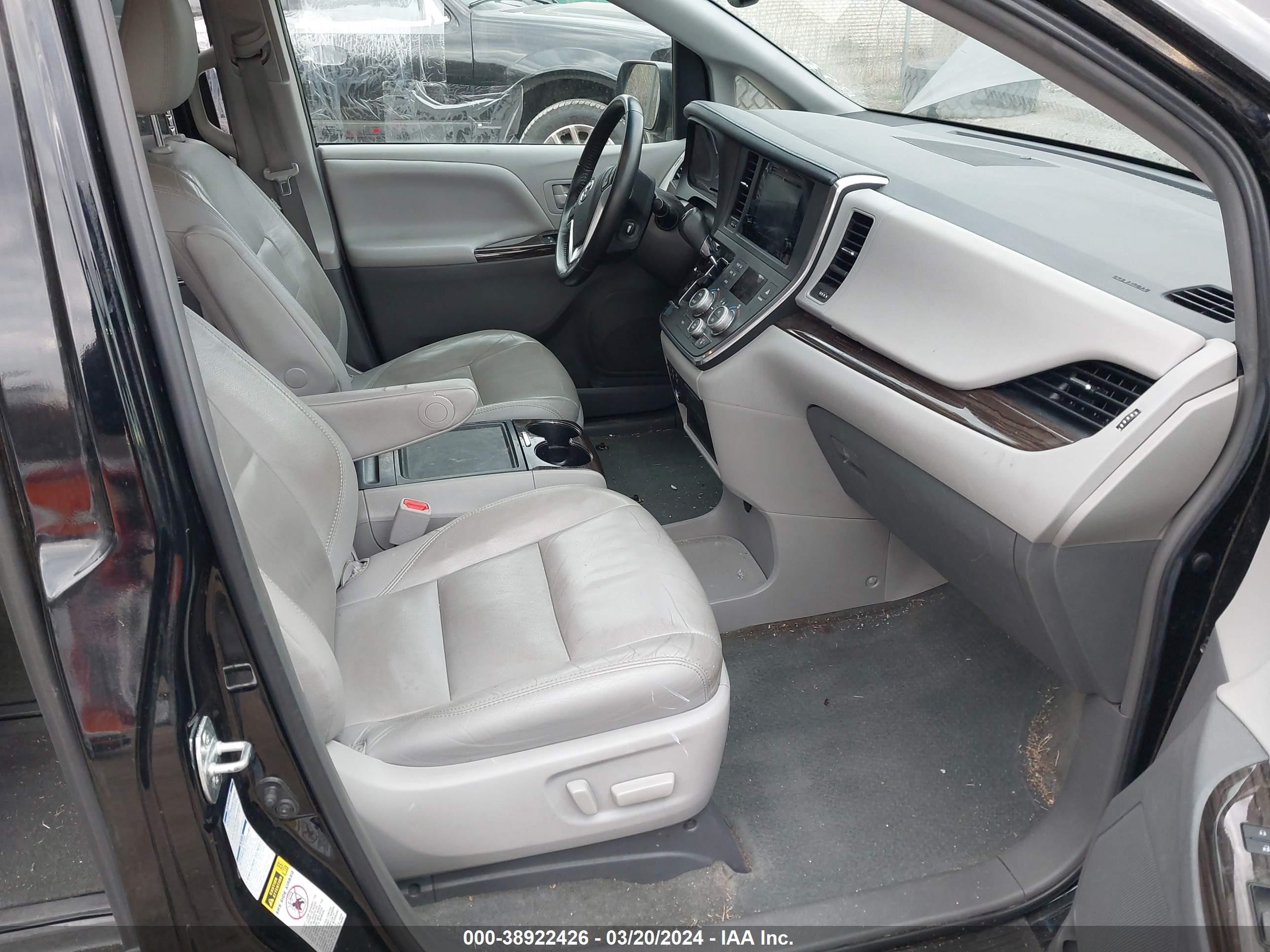 Photo 4 VIN: 5TDDK3DCXFS125336 - TOYOTA SIENNA 