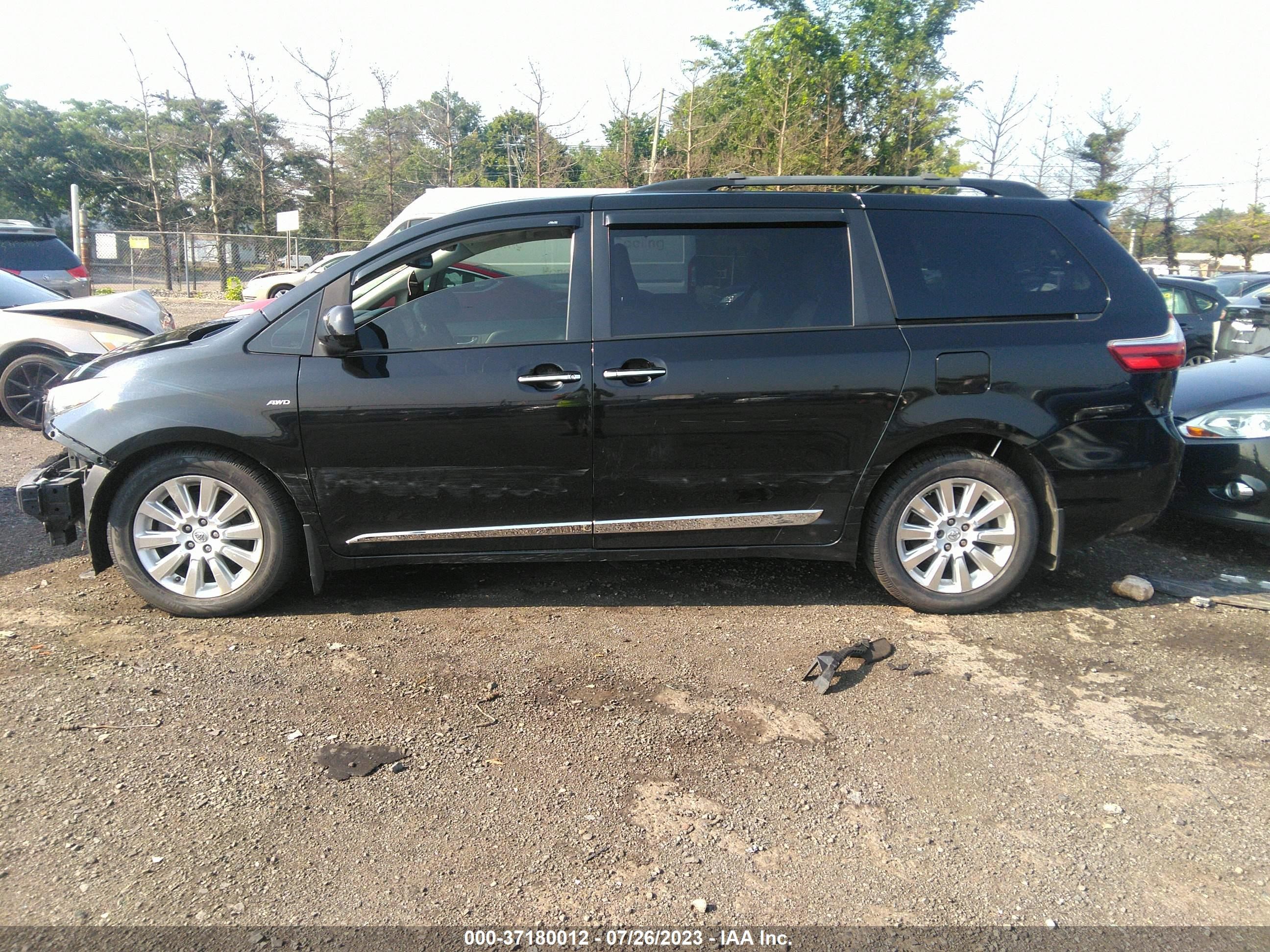 Photo 13 VIN: 5TDDK3DCXGS131770 - TOYOTA SIENNA 