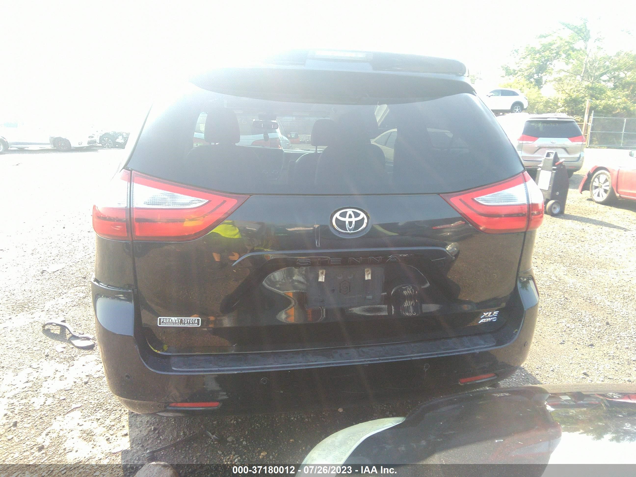 Photo 15 VIN: 5TDDK3DCXGS131770 - TOYOTA SIENNA 