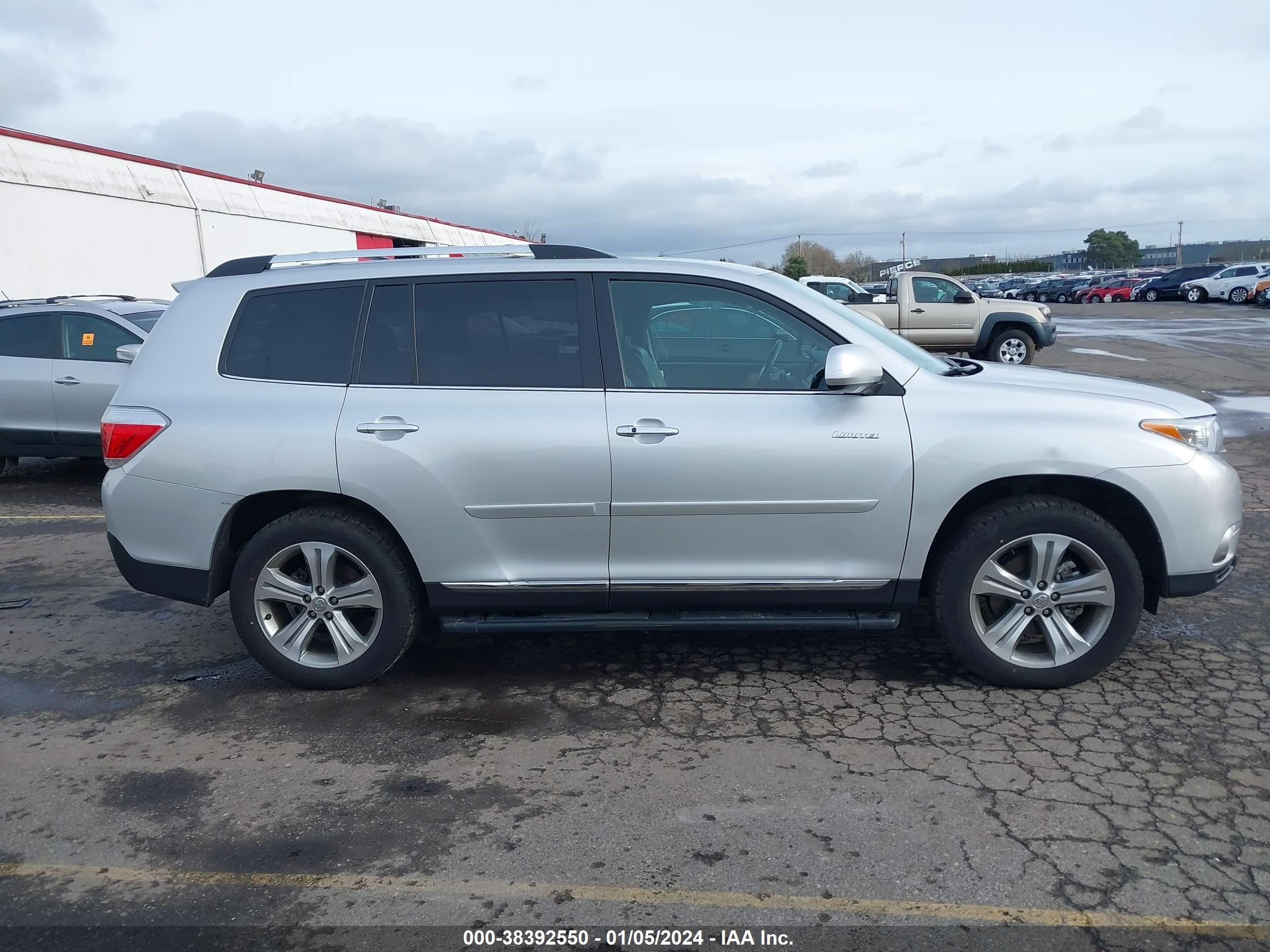 Photo 12 VIN: 5TDDK3EH2BS051088 - TOYOTA HIGHLANDER 