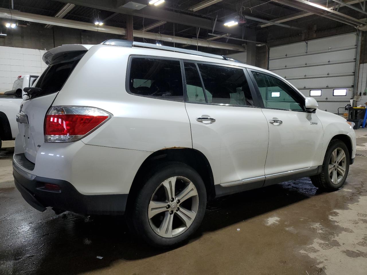 Photo 2 VIN: 5TDDK3EH4DS188178 - TOYOTA HIGHLANDER 