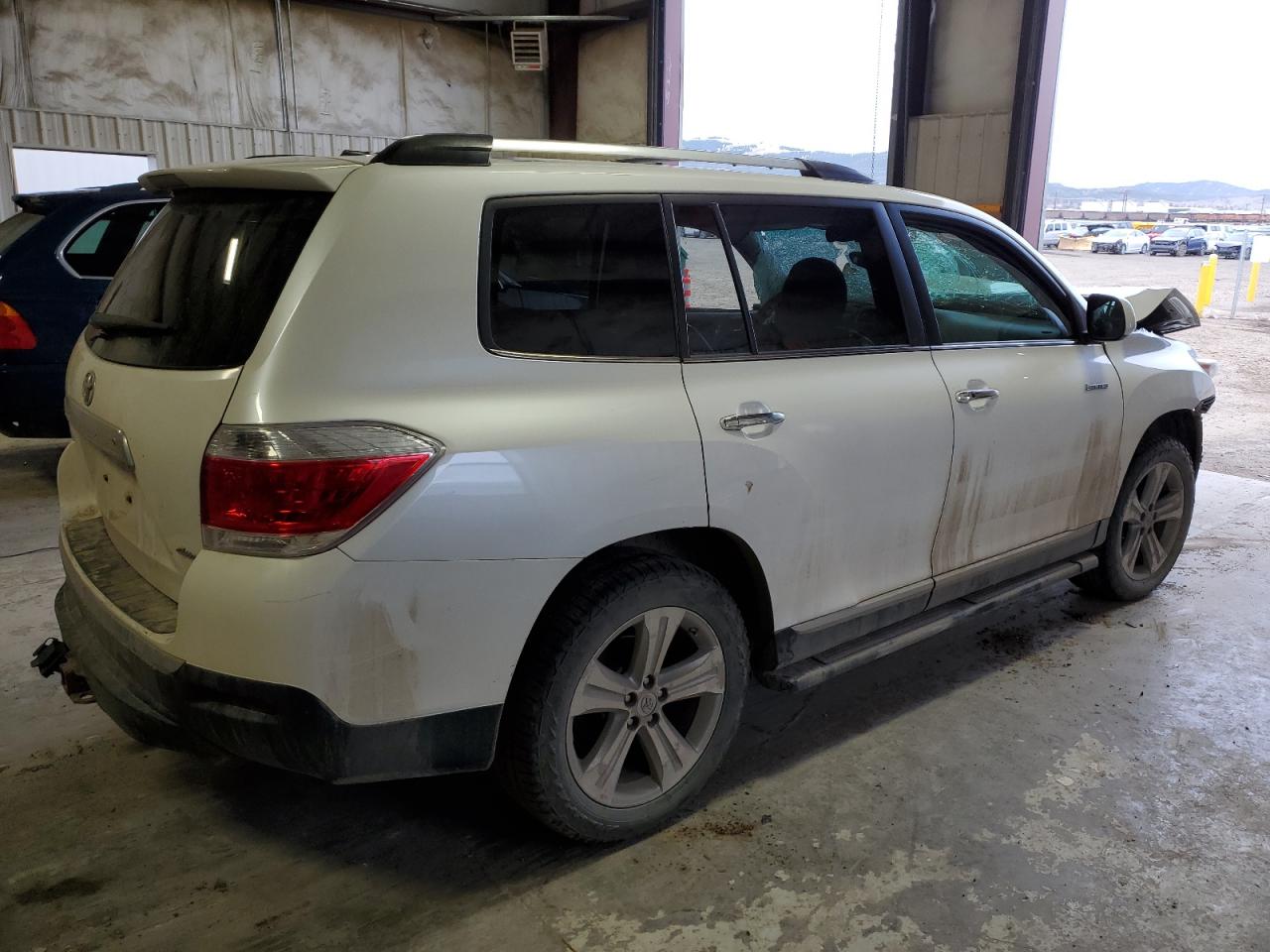 Photo 2 VIN: 5TDDK3EH6DS190272 - TOYOTA HIGHLANDER 