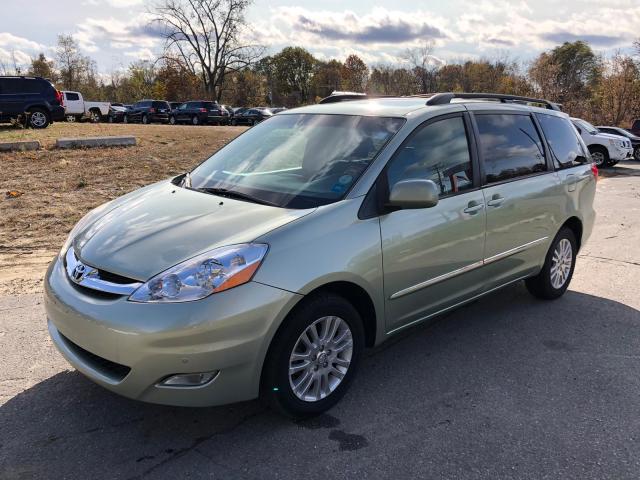 Photo 1 VIN: 5TDDK4CC0AS029327 - TOYOTA SIENNA XLE 