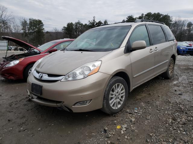 Photo 1 VIN: 5TDDK4CC1AS032902 - TOYOTA SIENNA XLE 