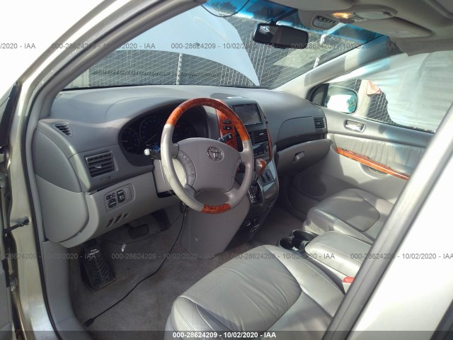 Photo 4 VIN: 5TDDK4CC2AS031256 - TOYOTA SIENNA 