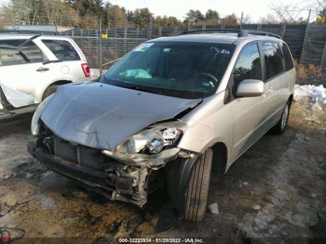 Photo 1 VIN: 5TDDK4CC3AS028690 - TOYOTA SIENNA 