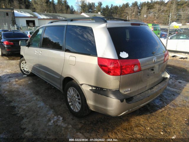 Photo 2 VIN: 5TDDK4CC3AS028690 - TOYOTA SIENNA 