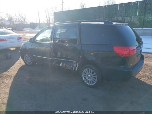 Photo 2 VIN: 5TDDK4CC4AS032702 - TOYOTA SIENNA 