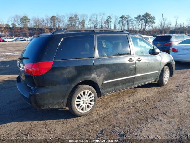 Photo 3 VIN: 5TDDK4CC4AS032702 - TOYOTA SIENNA 