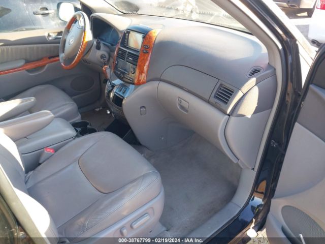 Photo 4 VIN: 5TDDK4CC4AS032702 - TOYOTA SIENNA 