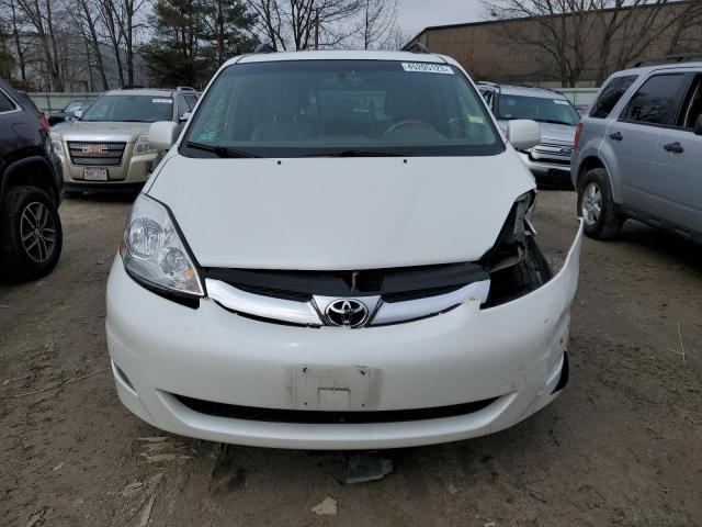 Photo 4 VIN: 5TDDK4CC6AS033446 - TOYOTA SIENNA XLE 