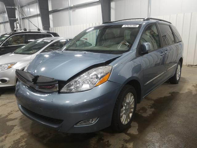 Photo 1 VIN: 5TDDK4CC8AS030063 - TOYOTA SIENNA XLE 