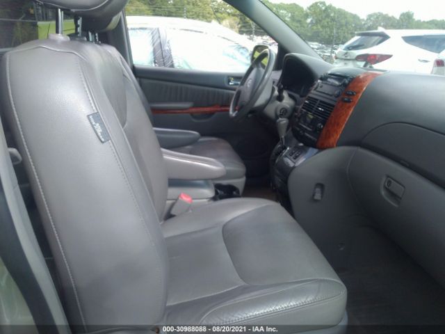 Photo 4 VIN: 5TDDK4CC8AS033643 - TOYOTA SIENNA 