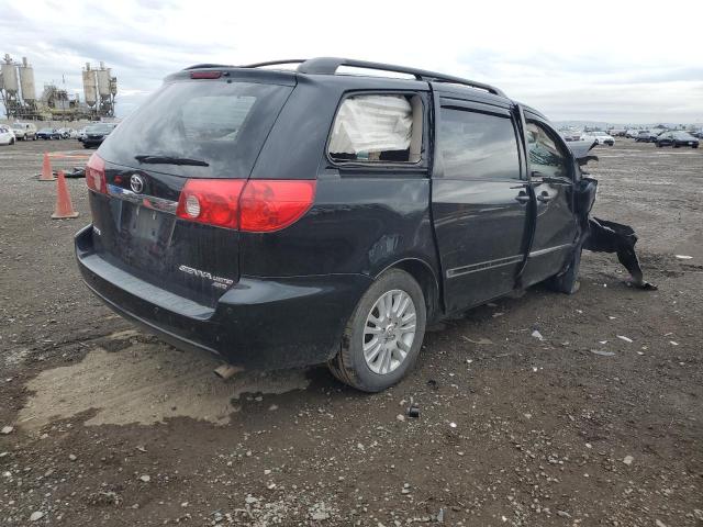 Photo 2 VIN: 5TDDK4CC9AS032839 - TOYOTA SIENNA XLE 