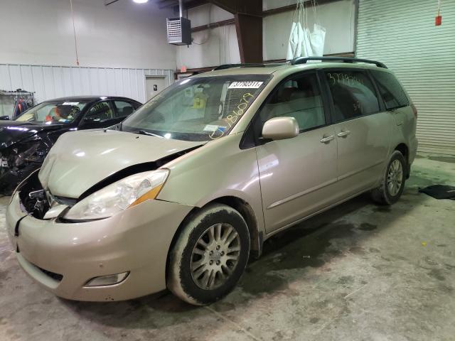 Photo 1 VIN: 5TDDK4CCXAS033577 - TOYOTA SIENNA XLE 