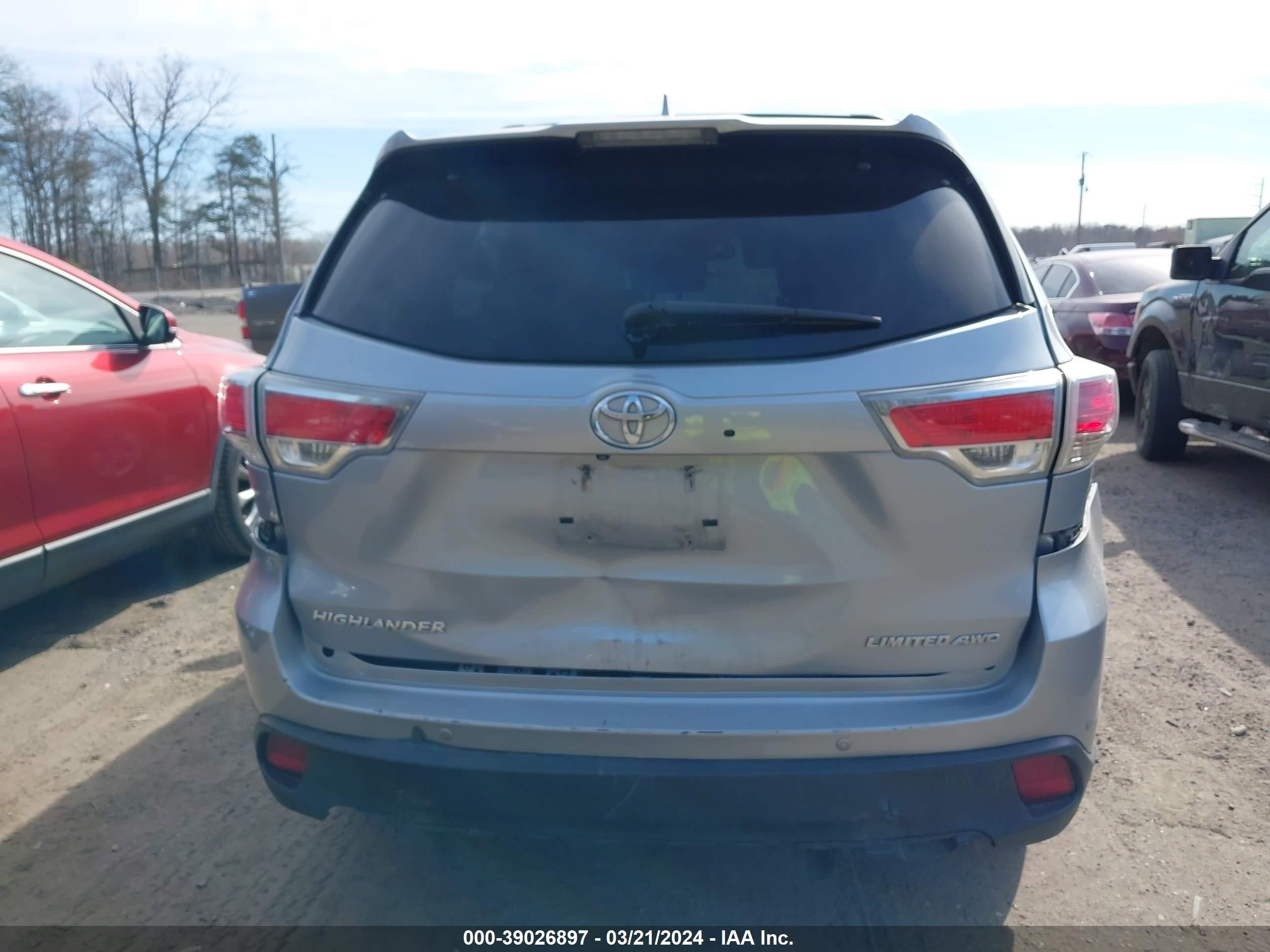 Photo 14 VIN: 5TDDKRFH0FS094738 - TOYOTA HIGHLANDER 