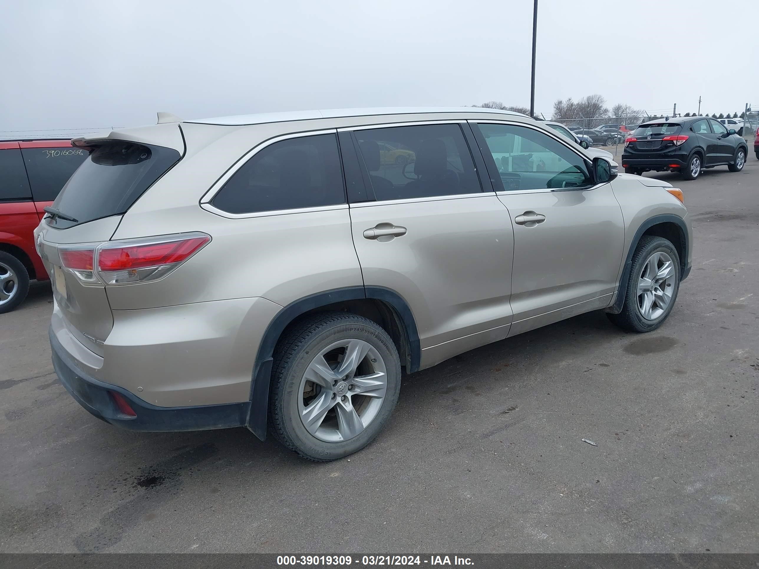 Photo 3 VIN: 5TDDKRFH1ES066574 - TOYOTA HIGHLANDER 