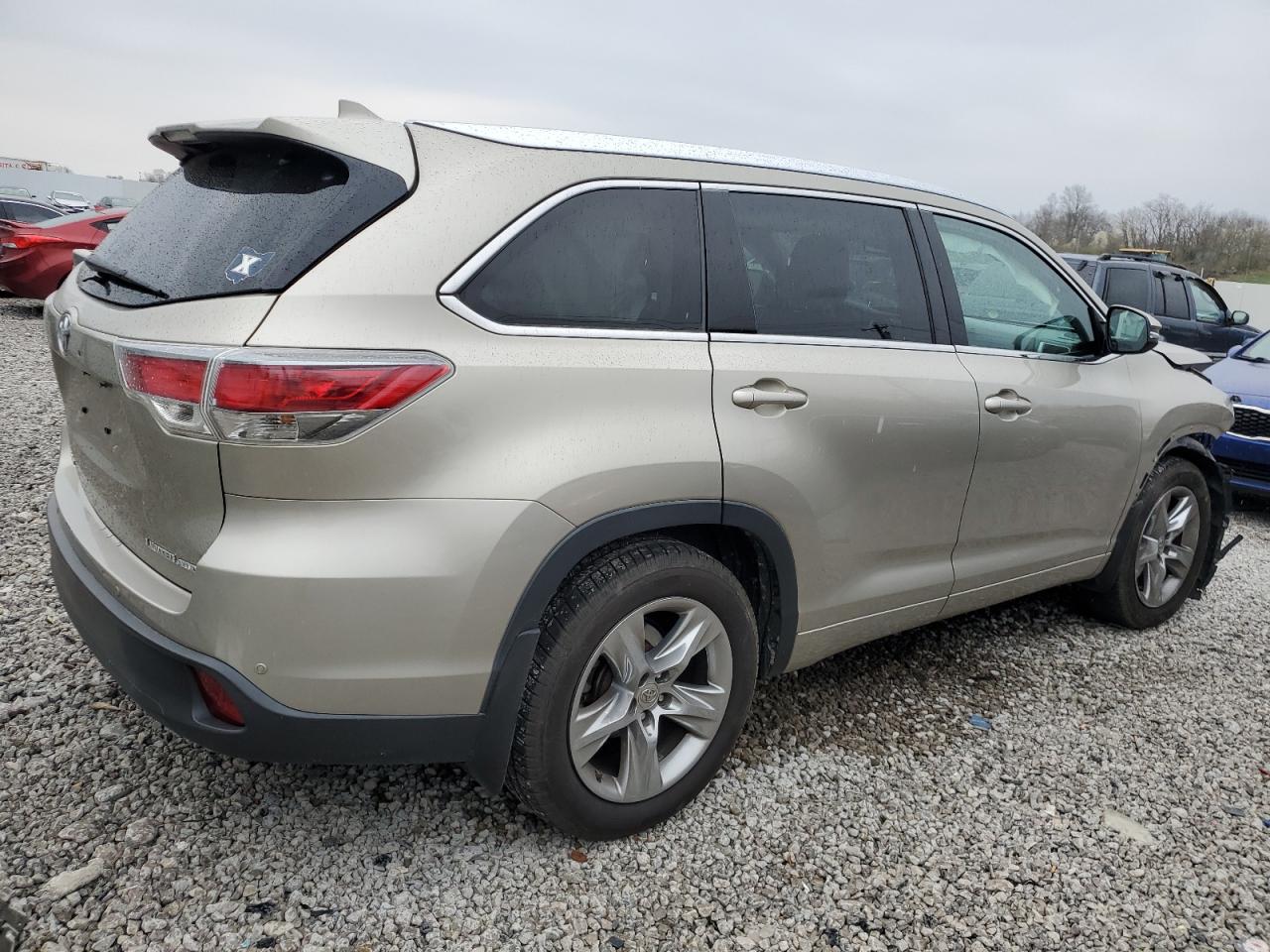 Photo 2 VIN: 5TDDKRFH1FS105388 - TOYOTA HIGHLANDER 