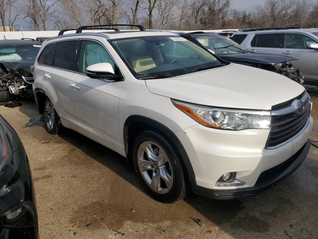 Photo 3 VIN: 5TDDKRFH1GS282668 - TOYOTA HIGHLANDER 