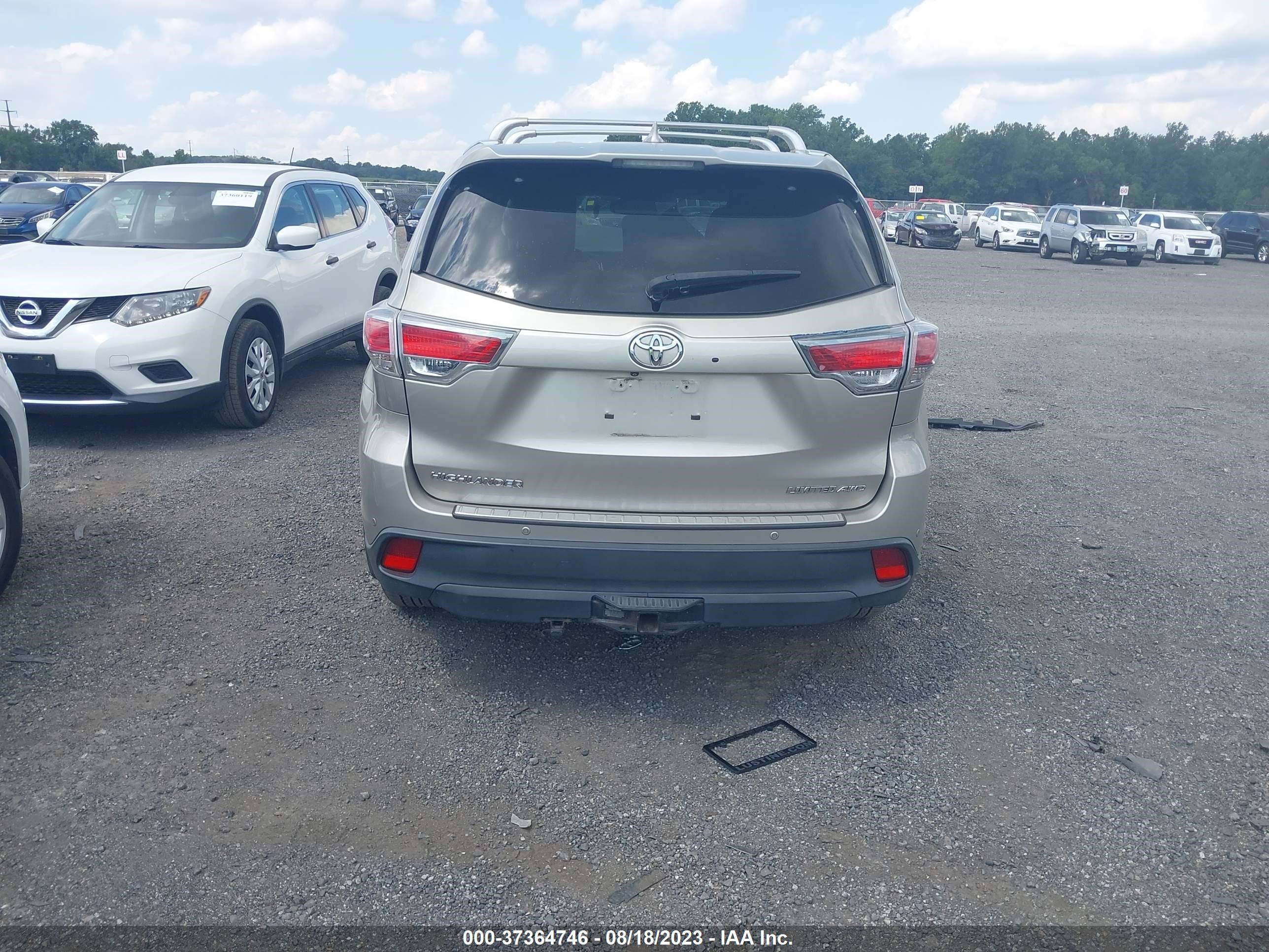 Photo 15 VIN: 5TDDKRFH2ES033003 - TOYOTA HIGHLANDER 