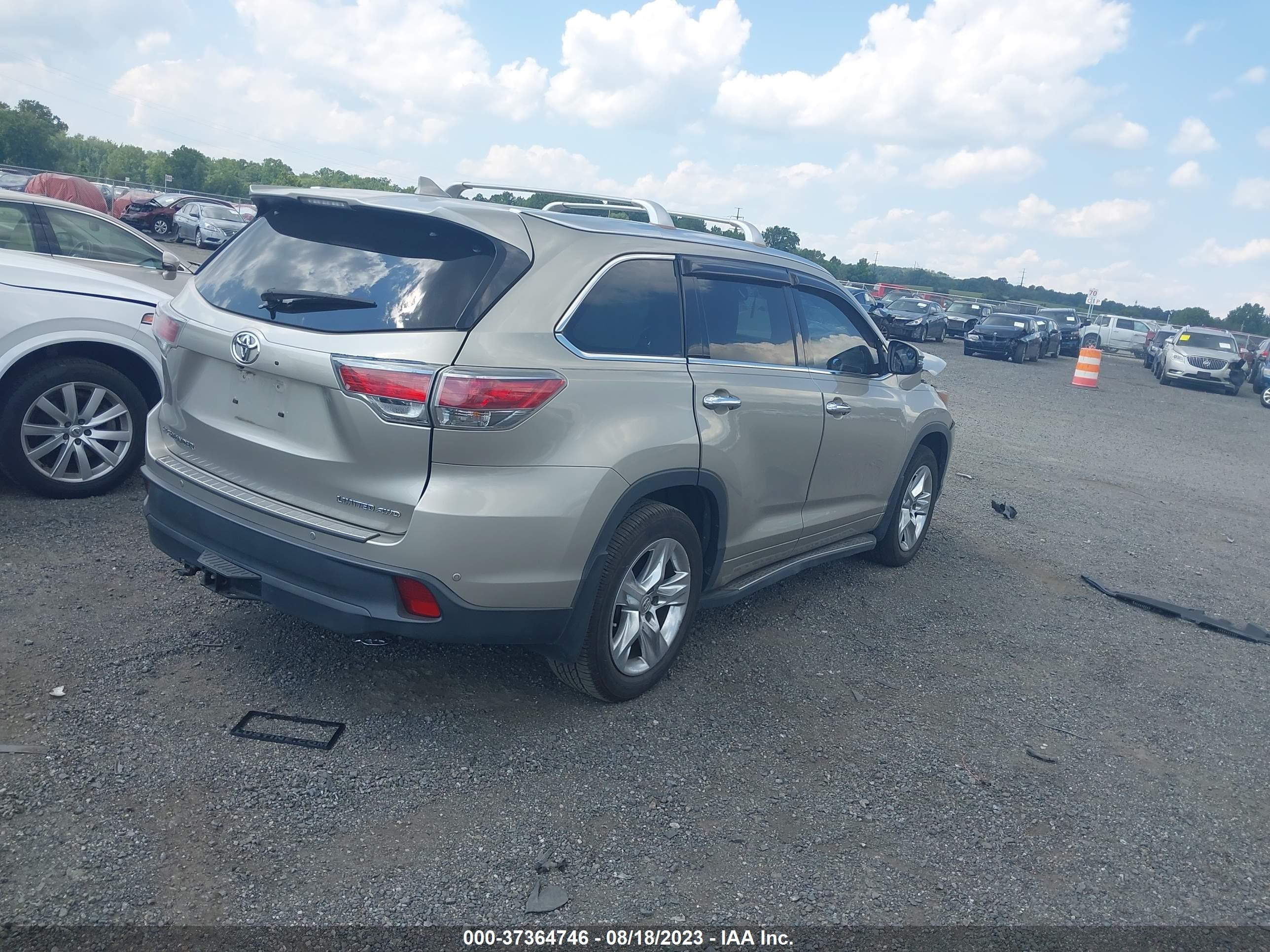 Photo 3 VIN: 5TDDKRFH2ES033003 - TOYOTA HIGHLANDER 