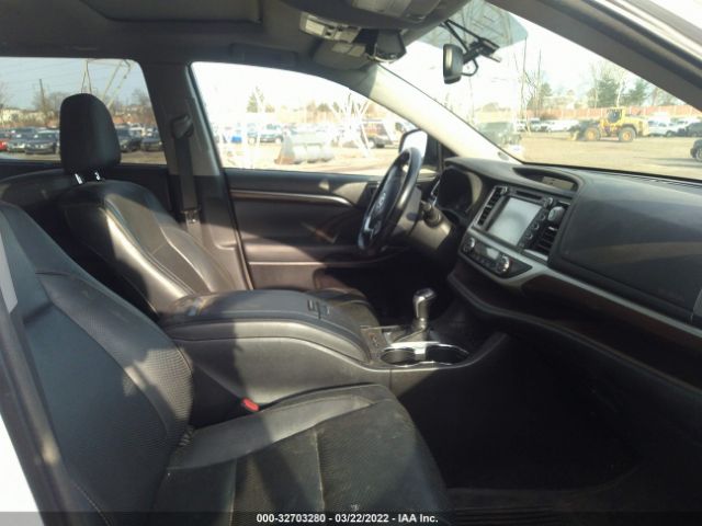 Photo 4 VIN: 5TDDKRFH4ES037795 - TOYOTA HIGHLANDER 