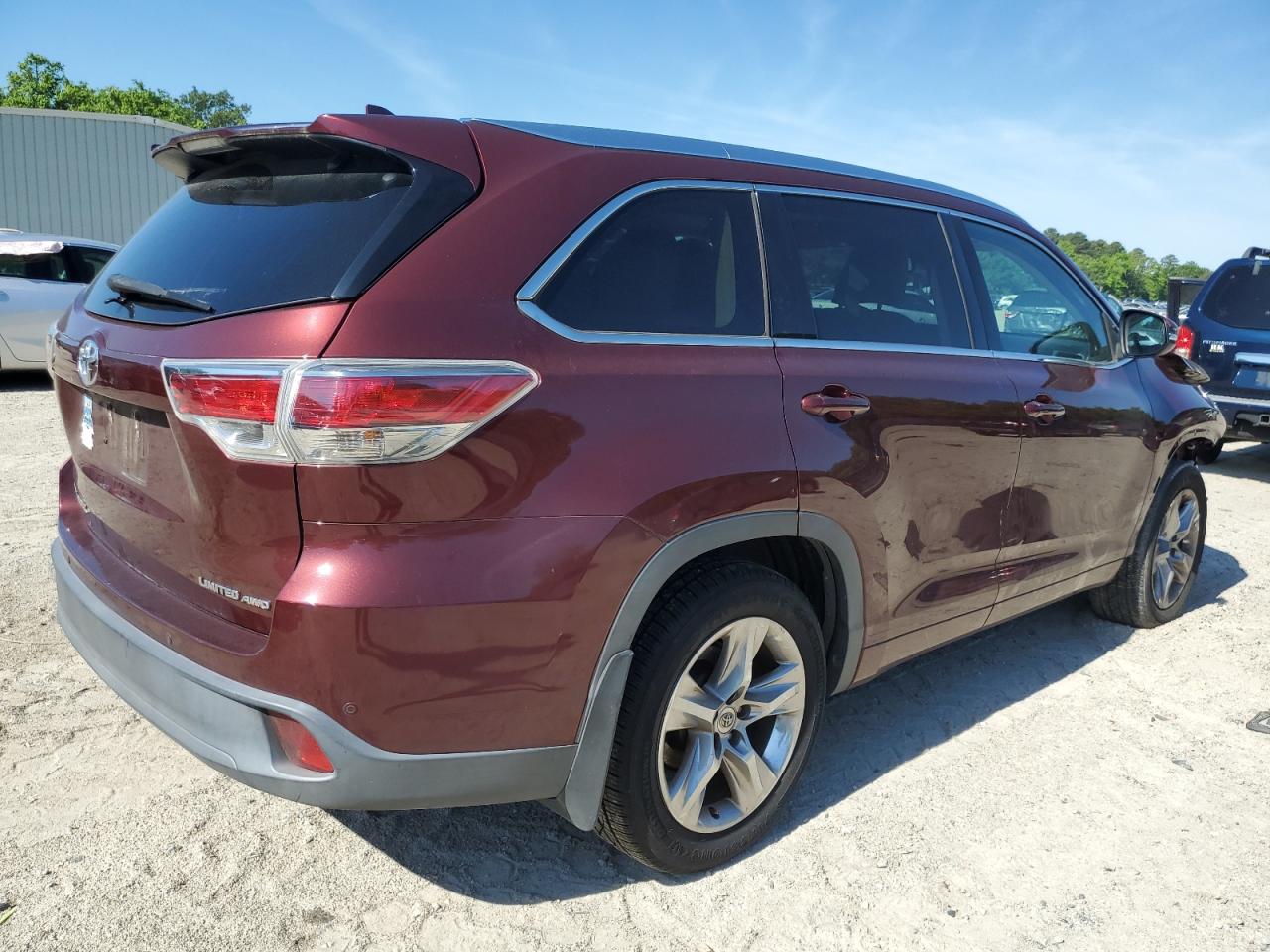 Photo 2 VIN: 5TDDKRFH6FS073117 - TOYOTA HIGHLANDER 