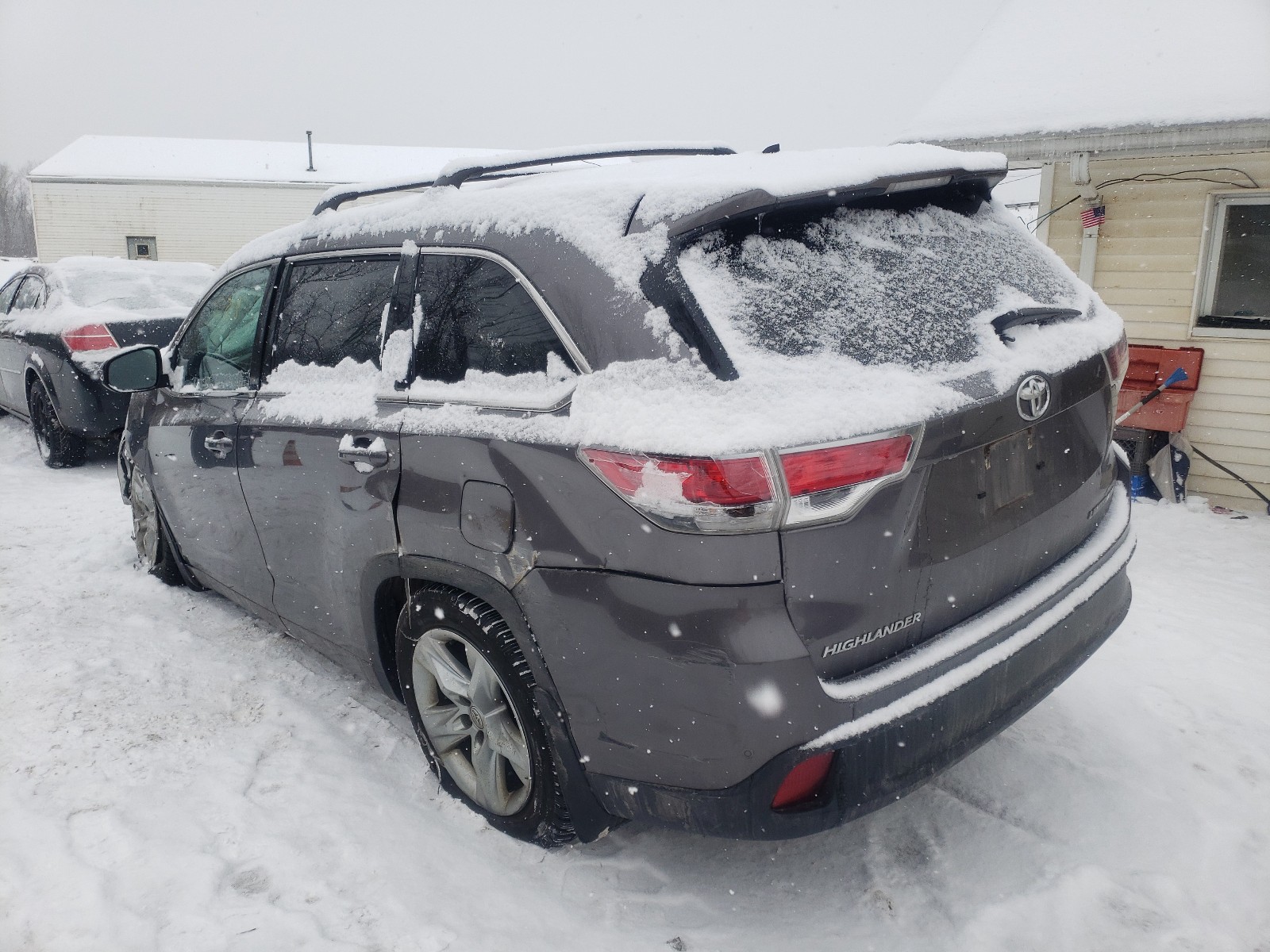 Photo 2 VIN: 5TDDKRFH6FS181348 - TOYOTA HIGHLANDER 