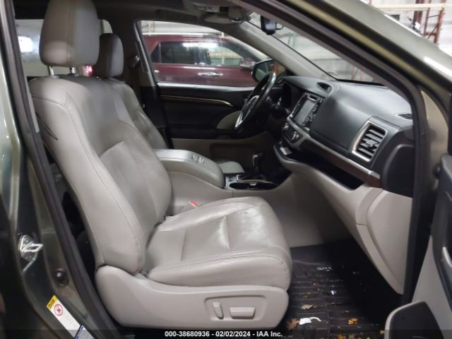 Photo 4 VIN: 5TDDKRFH7FS096342 - TOYOTA HIGHLANDER 