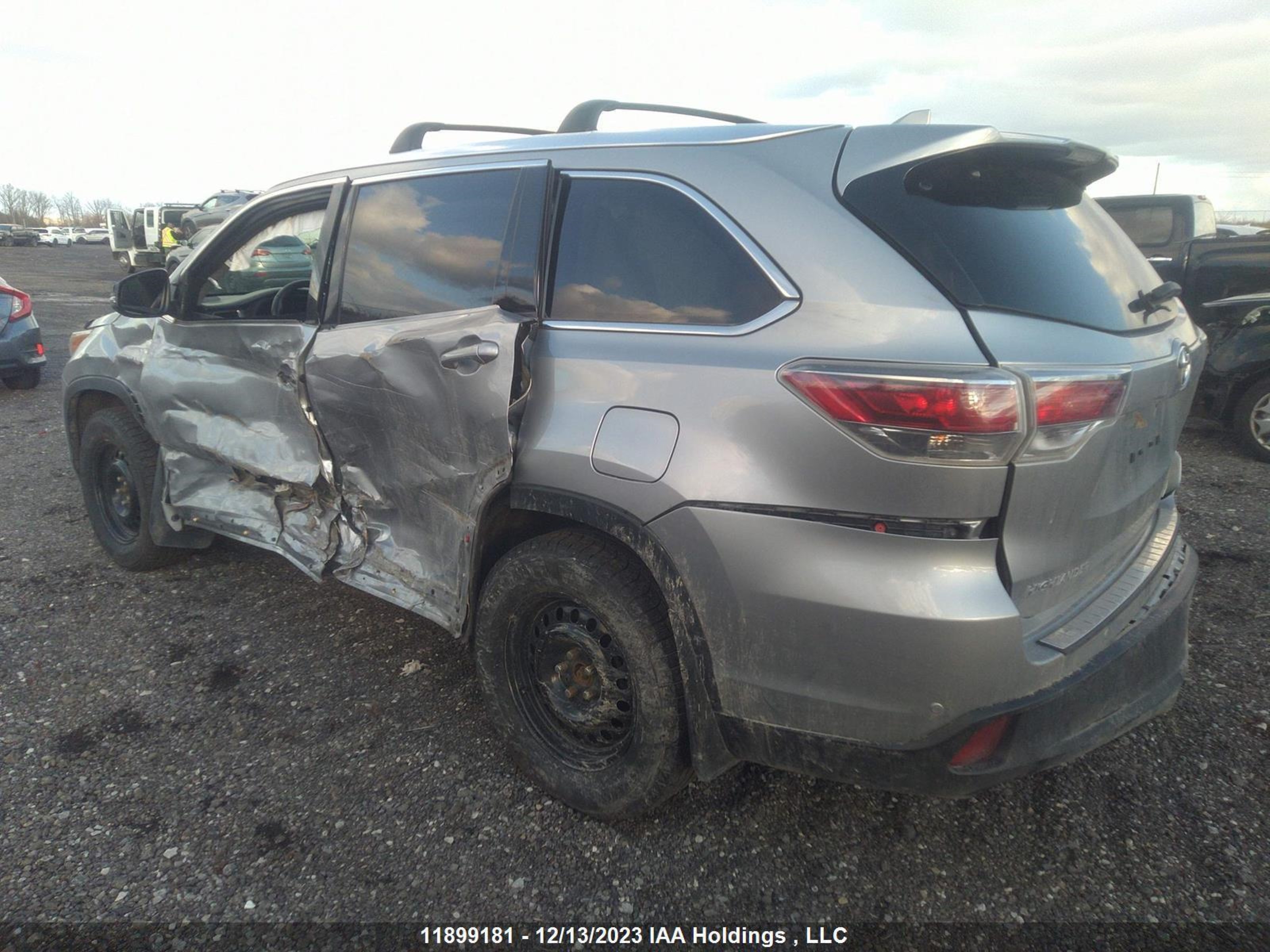 Photo 2 VIN: 5TDDKRFH8FS144513 - TOYOTA HIGHLANDER 