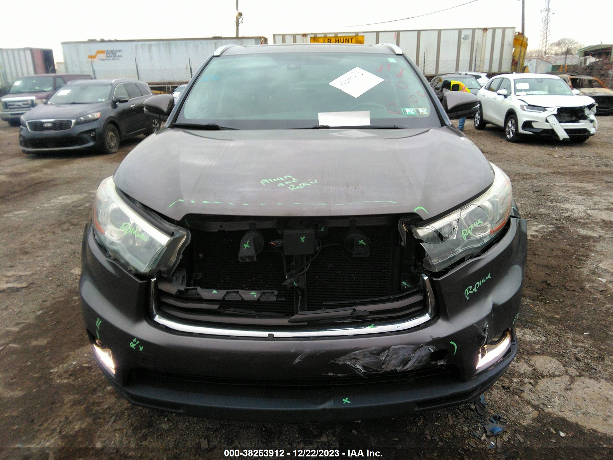 Photo 12 VIN: 5TDDKRFH9FS103727 - TOYOTA HIGHLANDER 