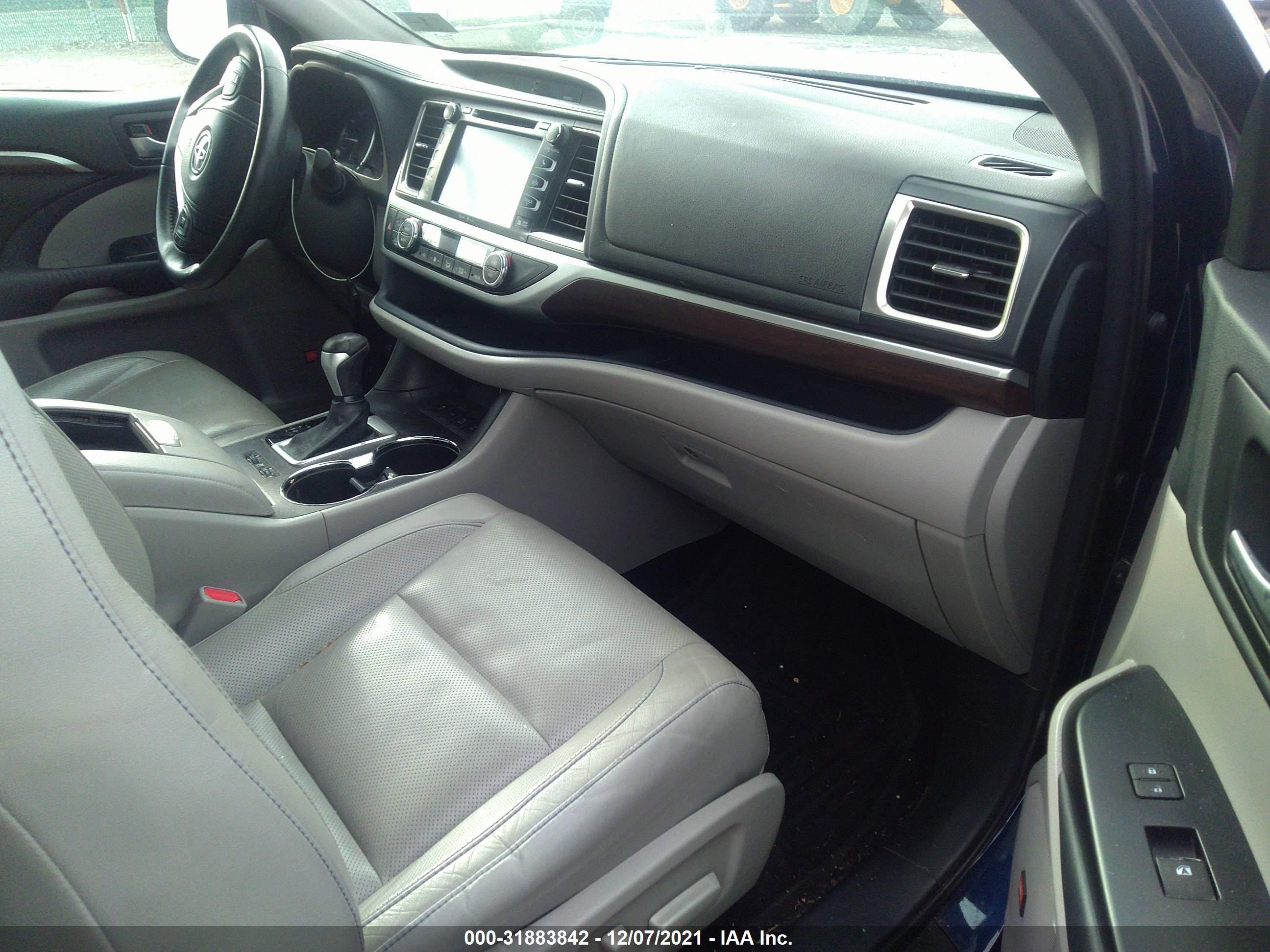 Photo 4 VIN: 5TDDKRFHXES017339 - TOYOTA HIGHLANDER 