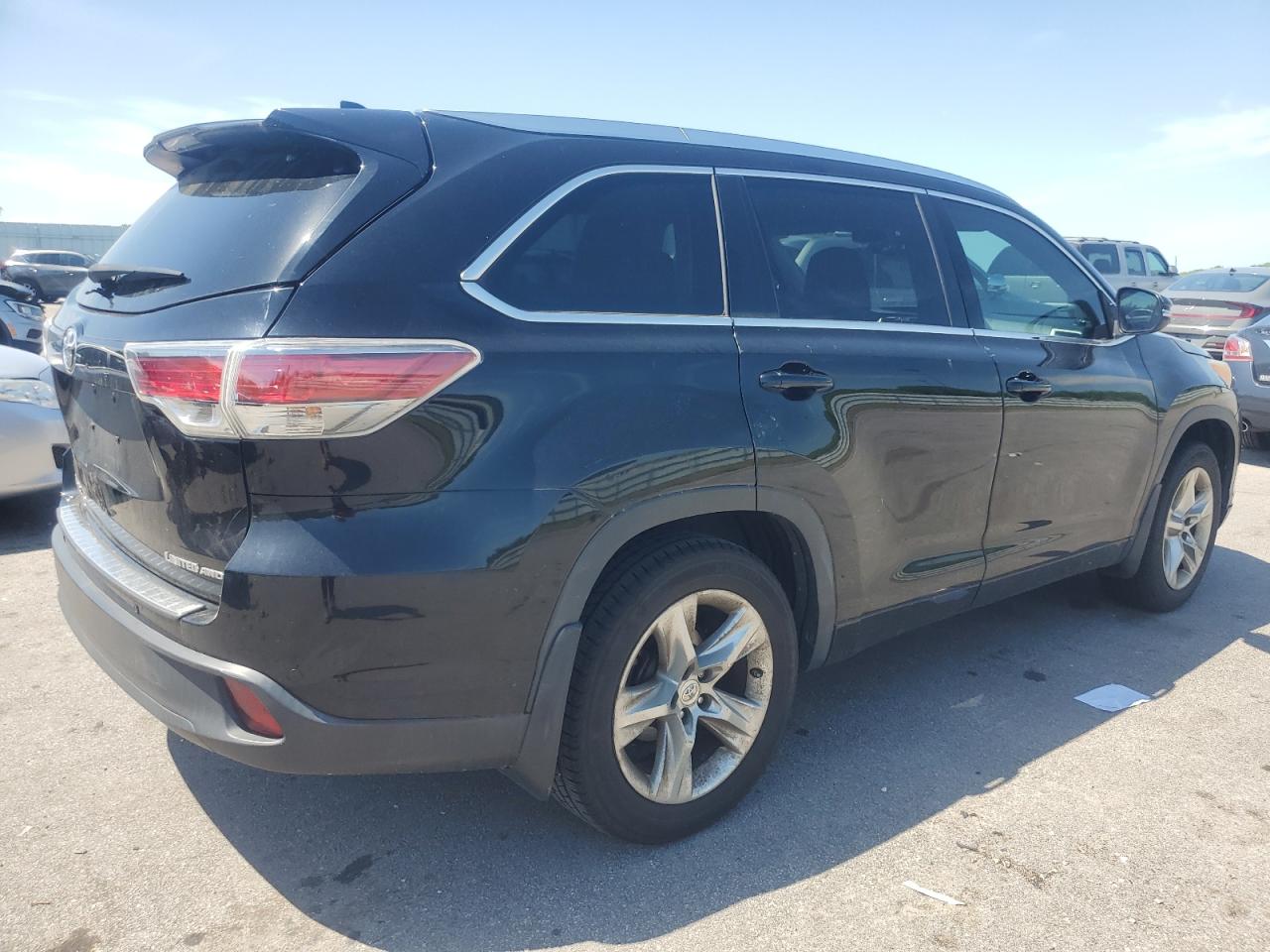 Photo 2 VIN: 5TDDKRFHXFS183555 - TOYOTA HIGHLANDER 