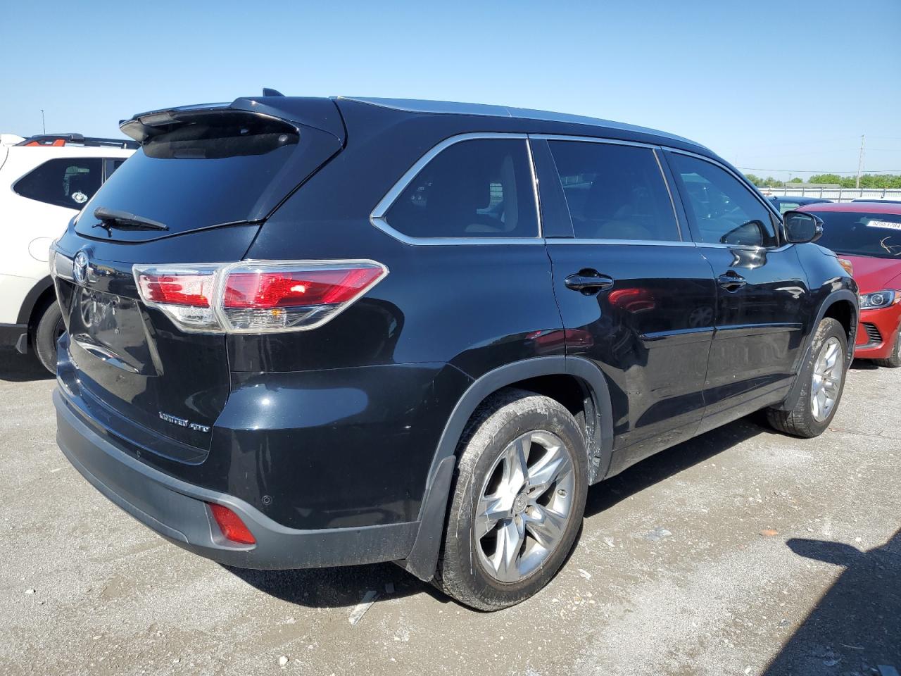 Photo 2 VIN: 5TDDKRFHXFS193907 - TOYOTA HIGHLANDER 