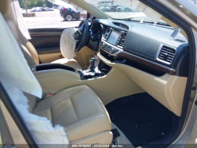 Photo 4 VIN: 5TDDKRFHXGS323024 - TOYOTA HIGHLANDER 