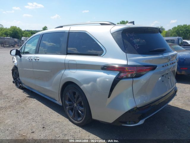 Photo 2 VIN: 5TDDRKEC6NS118841 - TOYOTA SIENNA 