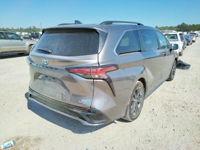 Photo 3 VIN: 5TDDRKEC9MS052221 - TOYOTA SIENNA XSE 