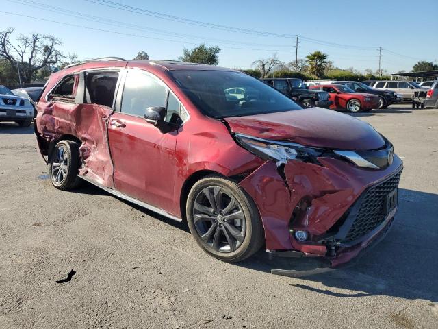 Photo 3 VIN: 5TDDRKECXNS092311 - TOYOTA SIENNA XSE 