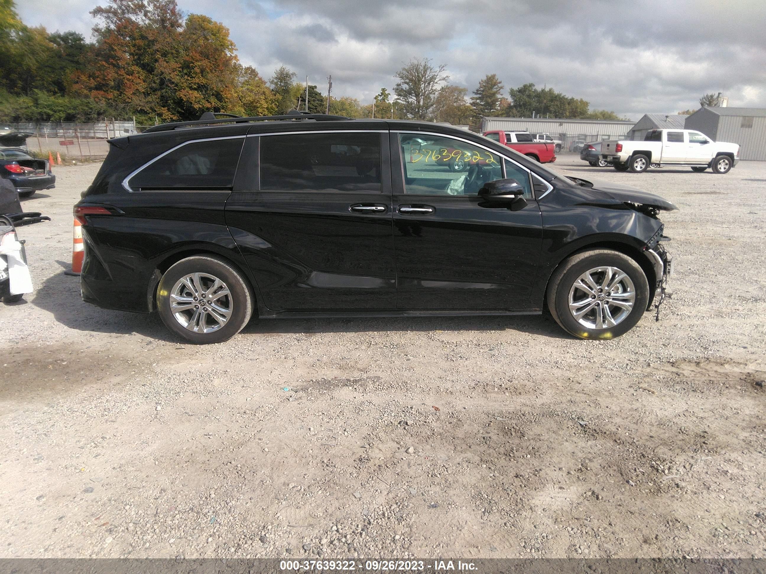 Photo 13 VIN: 5TDDSKFC6NS064685 - TOYOTA SIENNA 