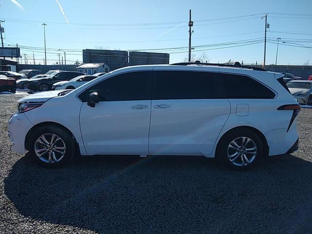 Photo 13 VIN: 5TDDSKFC7NS051184 - TOYOTA SIENNA XSE 