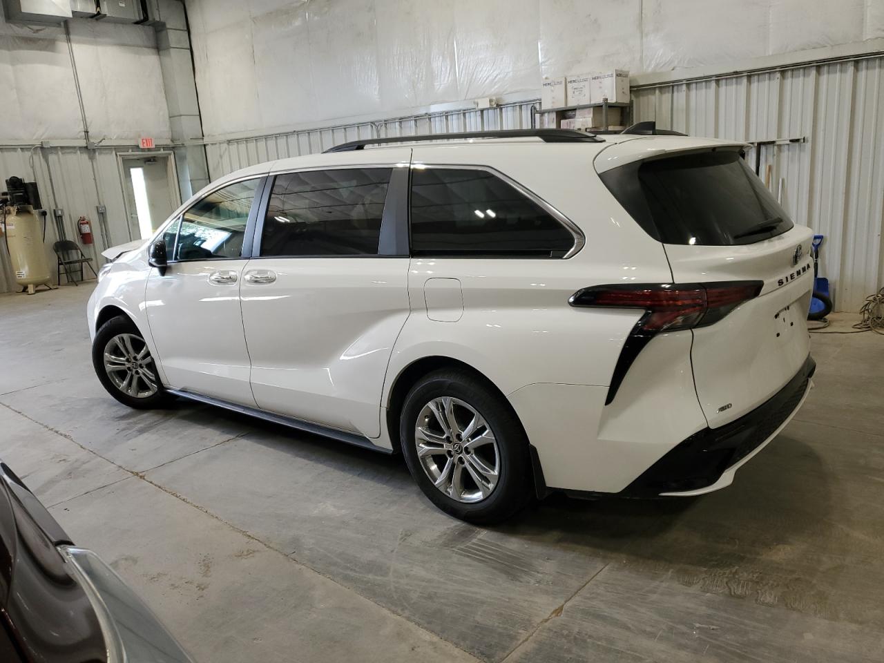 Photo 1 VIN: 5TDDSKFC9NS072294 - TOYOTA SIENNA 