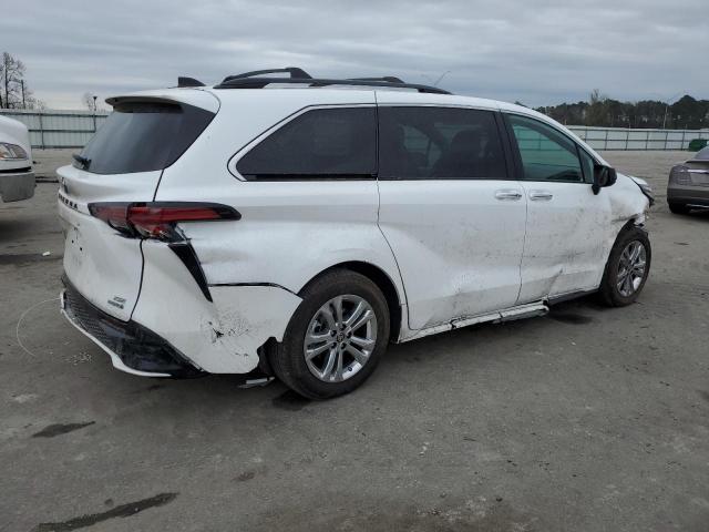 Photo 2 VIN: 5TDDSKFCXNS060350 - TOYOTA SIENNA XSE 