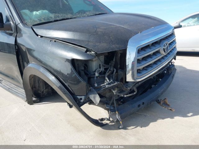 Photo 5 VIN: 5TDDW5G10BS054801 - TOYOTA SEQUOIA 