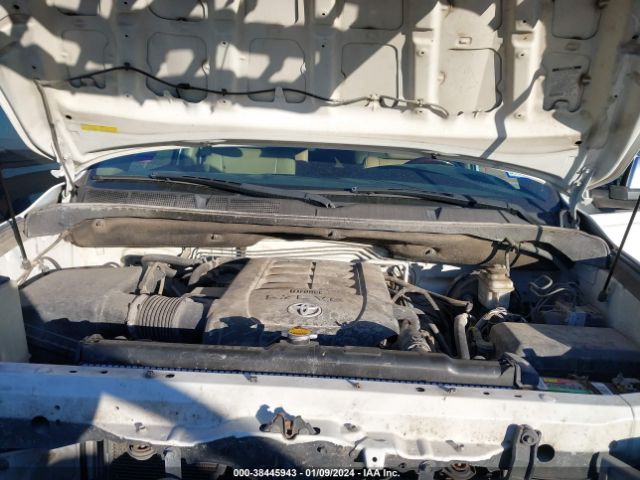 Photo 9 VIN: 5TDDW5G11CS072421 - TOYOTA SEQUOIA 