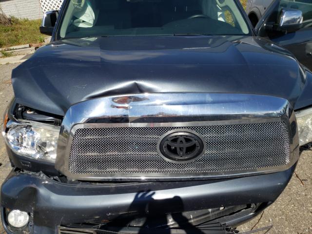 Photo 6 VIN: 5TDDW5G16AS027102 - TOYOTA SEQUOIA PL 