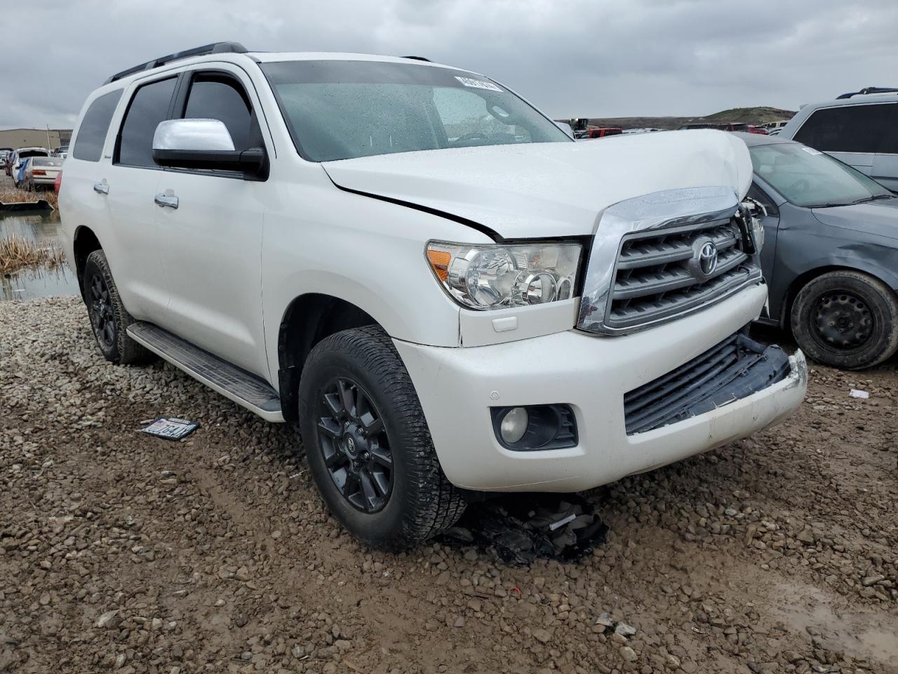 Photo 3 VIN: 5TDDW5G17AS037718 - TOYOTA SEQUOIA 